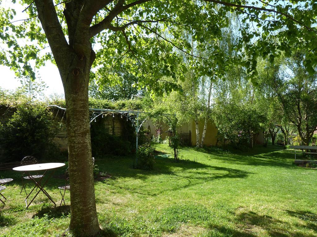 Le Vieux Velo Bed & Breakfast Chaptuzat Dış mekan fotoğraf
